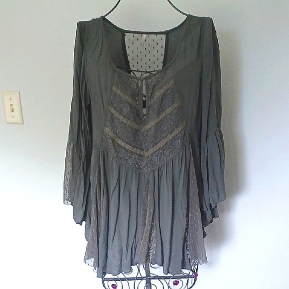 Free People Gray Boho Flowy Bell Sleeve Top - Picture 1 of 11
